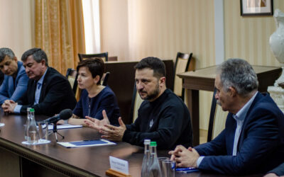 El Presidente Ucraniano Reconoce la Importancia de Sociedad Bíblica